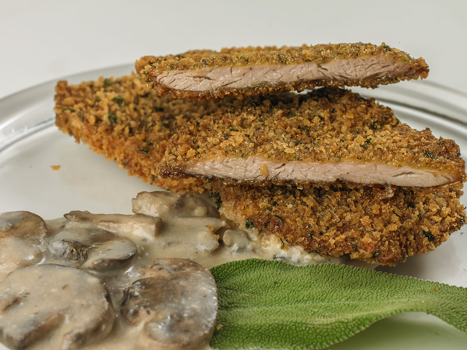 gourmet-pork-schnitzel pork-schnitzel-from-lavender-and-mustard